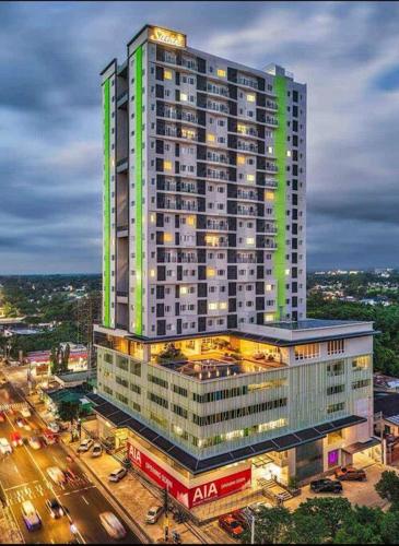 A cozy home feel with a city view - The Capitol at Sitari