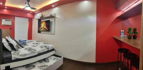 Near Manila Airport COZY HOTEL STYLE Condo With Pool 7A