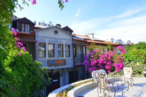 Mykonut Boutique