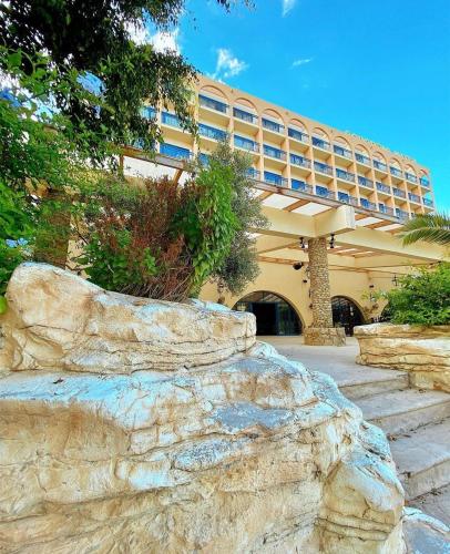 Navarria Hotel