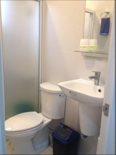 Entire Home Fully Furnished Netflix AC Auto washer and Dryer