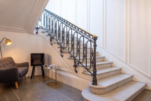 Suites et Hotel Helzear Etoile