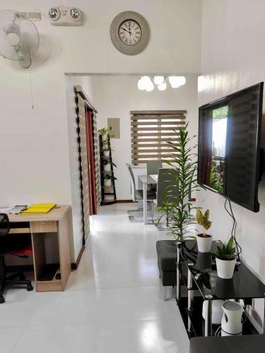 Matthew Pensione House- Modern Island Residence