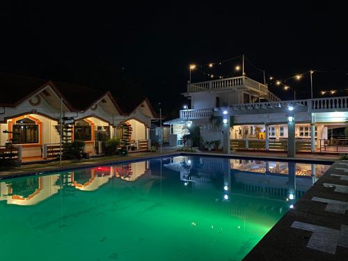 Cris Del Mar Resort