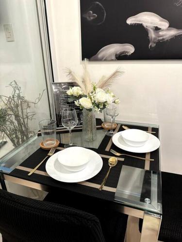 El Spacio Azure 1BR with PS4 & Netflix