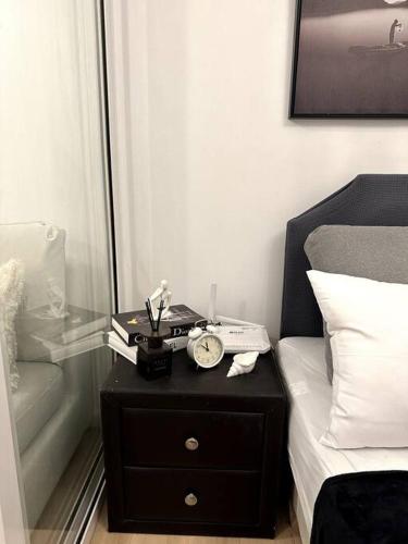 El Spacio Azure 1BR with PS4 & Netflix