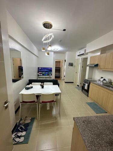 2 Bedrooms with balcony and parking