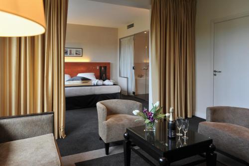 Mercure Maurepas Saint Quentin