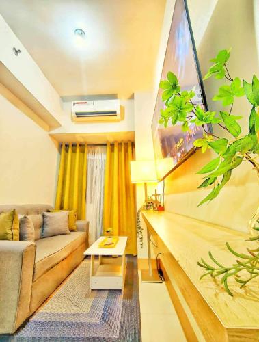 Shore 3 Tower 1 MOA Pasay F Suite Staycation