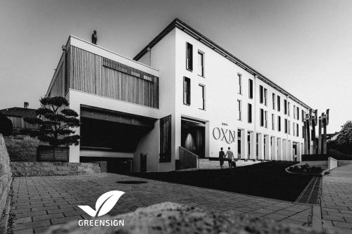 zumOXN Hotel & Restaurant