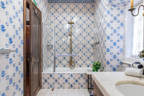 17th Century Room in Villa with Snooker & HotTub - Sintra WOW