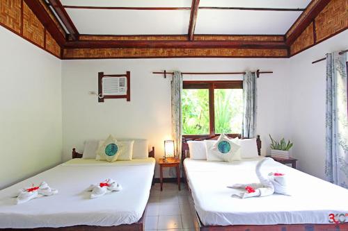 Point 303 Cloud 9 Resort
