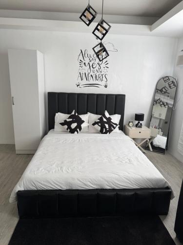 Zoe Studio Amaia Steps