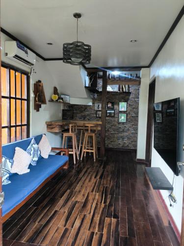 Toto's House Room Rental