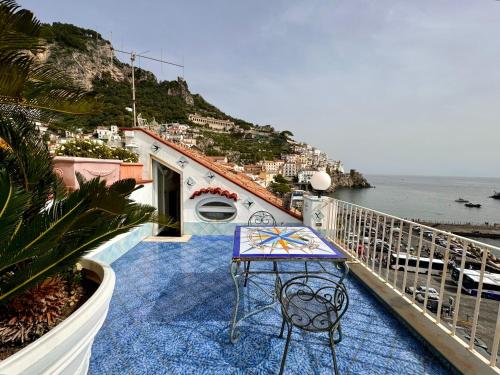 Holidays Baia d'Amalfi