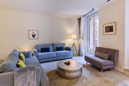 Mercaderes 9 by Clabao