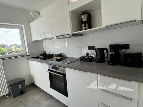 Aparts House - Balkon - Free Parking- WiFi - Kitchen