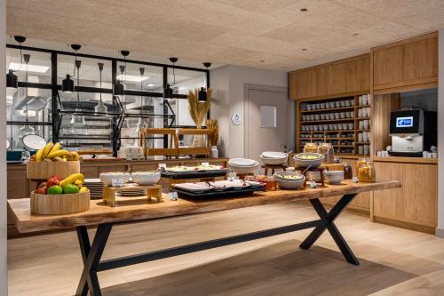 Holiday Inn Express Porto Boavista an IHG Hotel