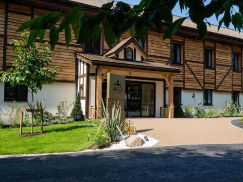 Warwick Castle Hotel & Knight's Village