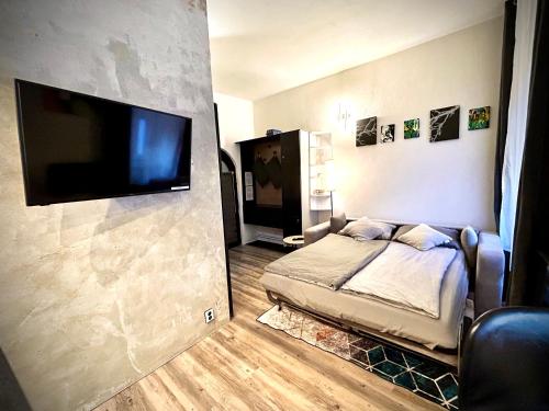 K&H Apartmens Industrial