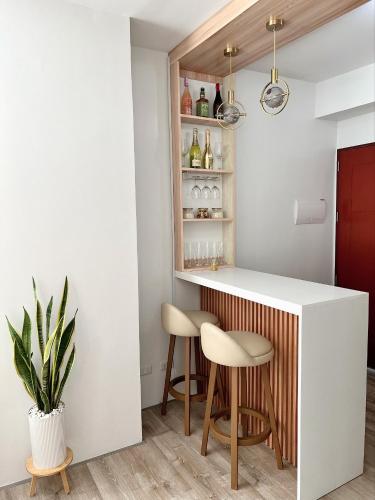 CoZy Suites Bacolod OneBedRoomSuite for FourPax