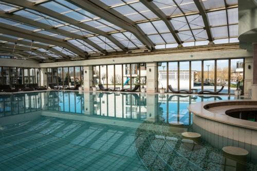 Long Beach Resort & Spa