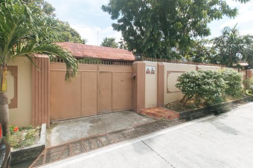 Kababayan Pensione House by RedDoorz