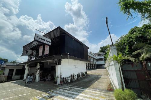 Captains Suites Albay