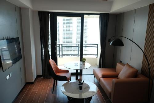 Golden Seagulls Hotel