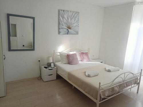 Cozy Rooms At Old City Gate