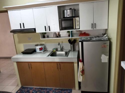2bdr condo rental furnished, w parking wifi free use pool