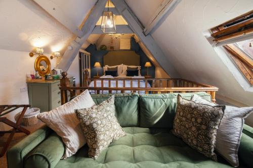 Bayards Cove Inn - Guest house