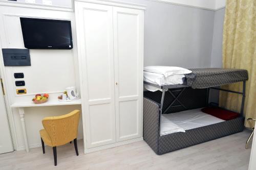 Ariston