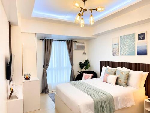 Vibe & Thrive at Studio unit in Avida Towers Riala Tower 2