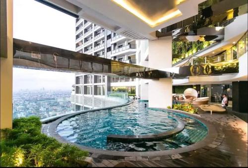 Gramercy Residences Studio with balcony Near Airport