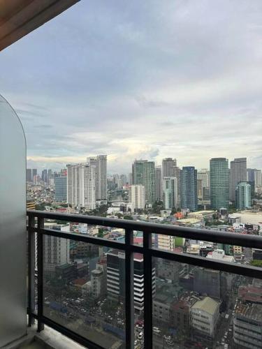 Spacious 1 Bedroom in Gramercy 2 balconies