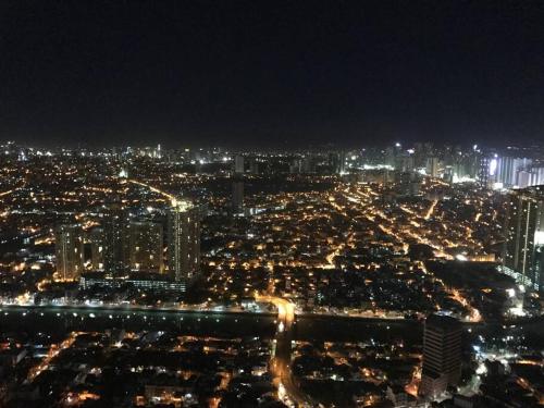 58F Minimalist Studio Panoramic View in Gramercy