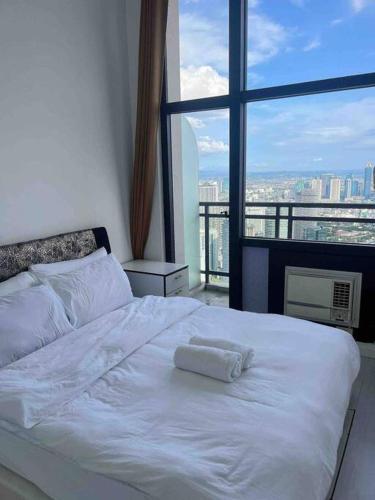 64F Spacious 1 BR Nice View Pool Sauna Gym