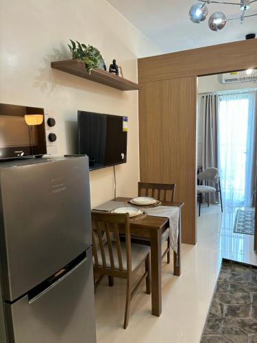 Cozy Space in Makati - Margareth Suite