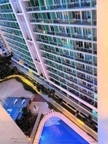 Azure Playfull Living 1 bedroom