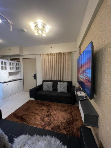 2BHK with Balcony Fully Furnished-70sqm Condo Pasig