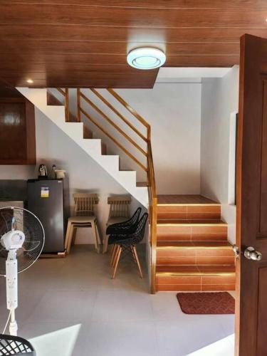 Island Villa - Balai Malinawon