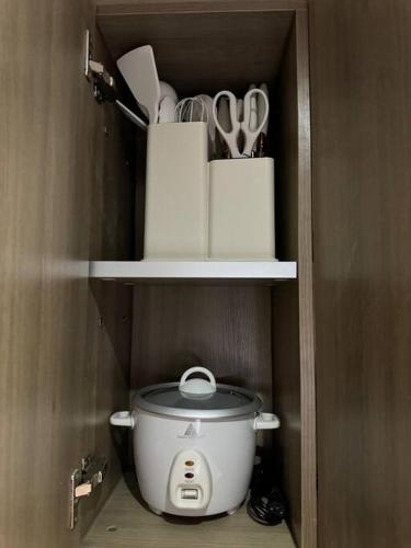 Cozy 1BR nr Ortigas Makati & BGC with Secured Parking