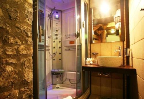 Rouga Mountain Boutique Suites & Spa
