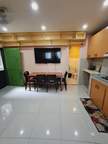 Uncle Mark's 2 bedroom flat