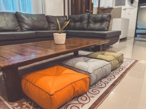 Full AC 3BR & Living Rm entire vacation home at Vigan City