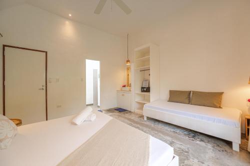 Blauset House II