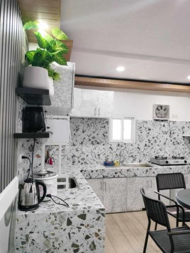 Baguio transient house kalachuchi unit