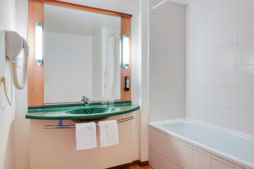 B&B Hotel Mons Gare