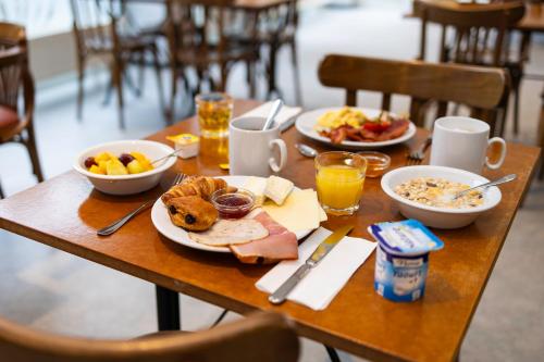 B&B Hotel Mons Gare